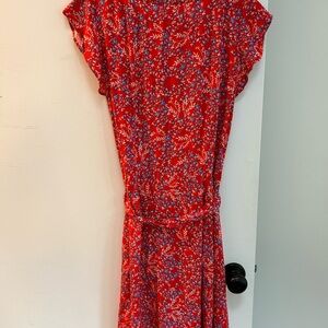 Adorable LOFT dress. Perfect for teachers!